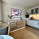 Lille Koje - Dein Eigenes Strand-apartment Mit Panoramablick Ueber Ostsee شقة