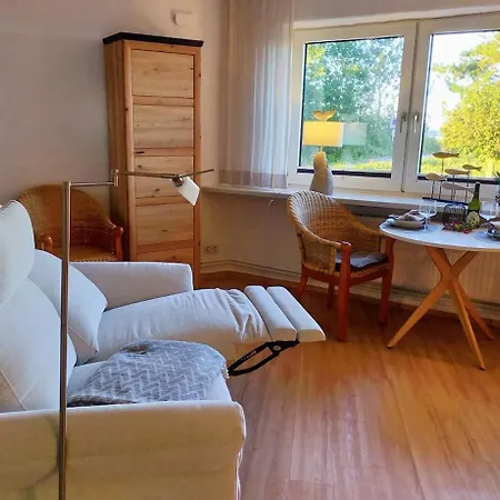Lille Koje - Dein Eigenes Strand-apartment Mit Panoramablick Ueber Ostsee Apartamento *