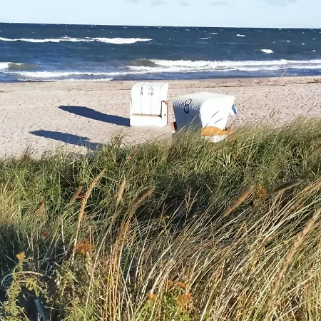 Lille Koje - Dein Eigenes Strand-apartment Mit Panoramablick Ueber Ostsee Apartamento