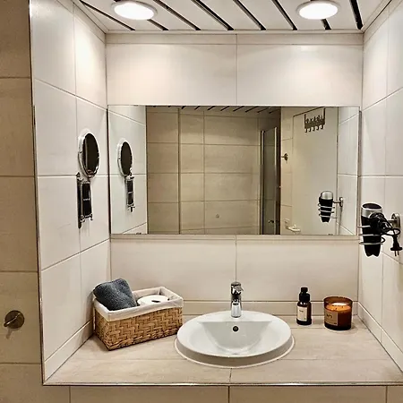 Lille Koje - Dein Eigenes Strand-apartment Mit Panoramablick Ueber Ostsee Apartamento *