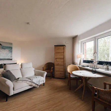 Lille Koje - Dein Eigenes Strand-apartment Mit Panoramablick Ueber Ostsee * Kronsgaard